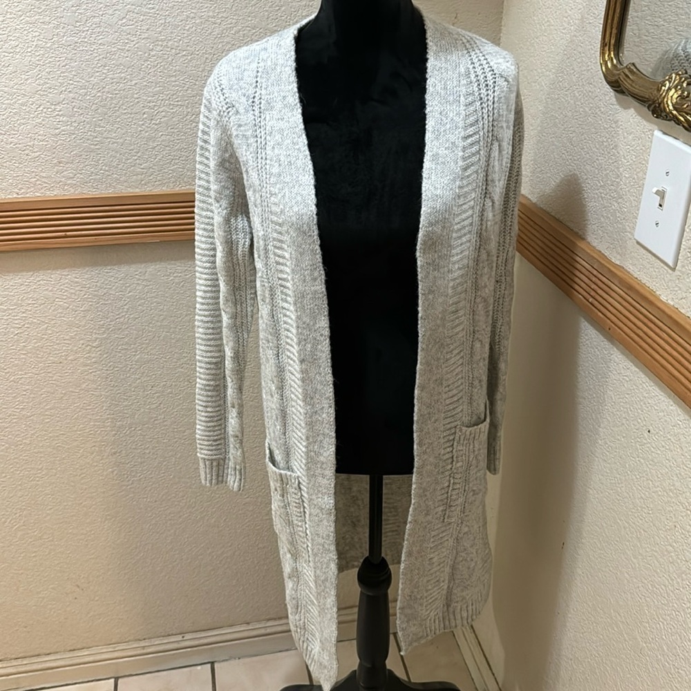 NWT Original by Ashley 26 International light  Gray Knitted Size S cardigan!!